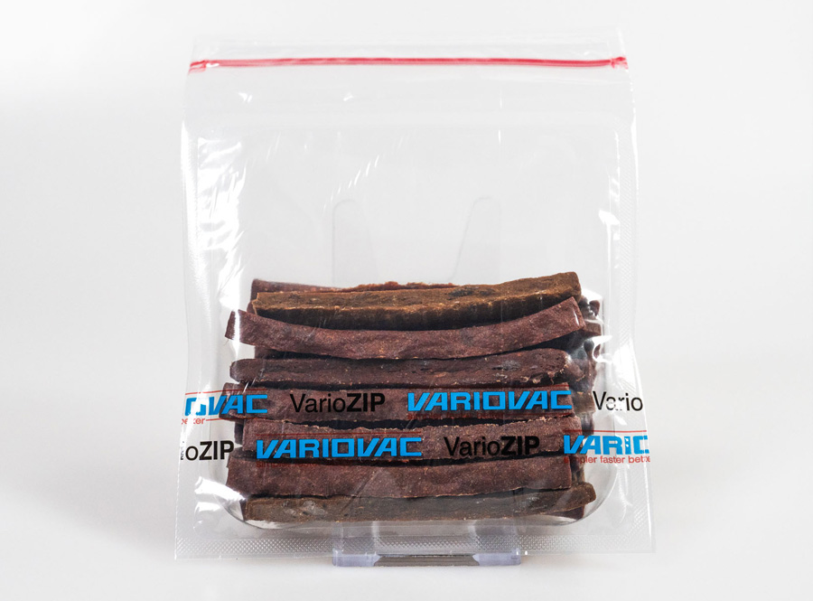 Dog treats beef sticks in MAP packaging with zipper application