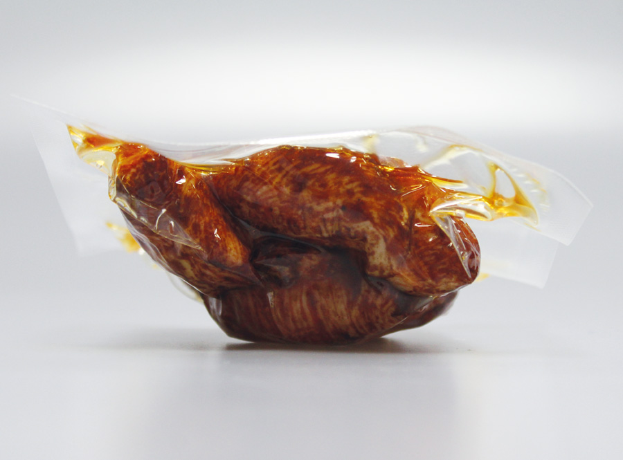 Chicken in vacuum packaging