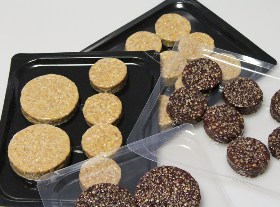 Pudding in skin packaging