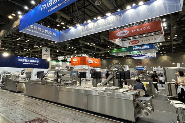 Seoul-Food-&-Hotel-2025